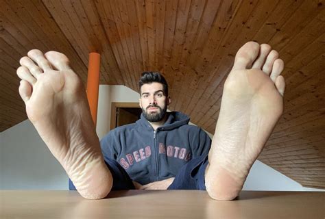 gay feet cum|Feet Cum: Gay Masturbation Porn feat. Piedsnus67 